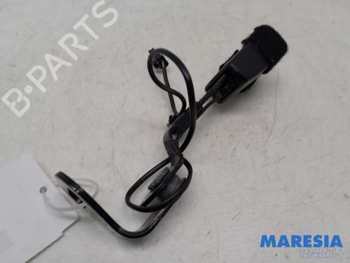 Used Seat buckle PEUGEOT 5008 (0U_, 0E_) 1.6 16V (156 hp) 31524069