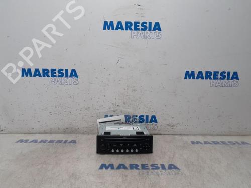 Used Radio PEUGEOT 3008 I MPV (0U_) 1.6 VTi (120 hp) 31439364