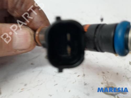 Injector RENAULT CAPTUR I (J5_, H5_) 0.9 TCe 90 | BP31532333M100
