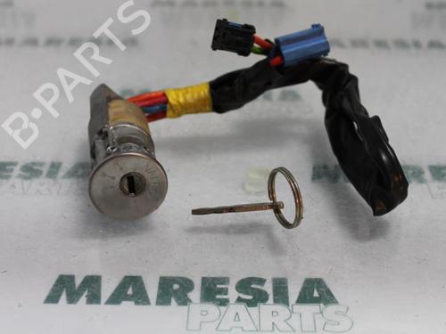Used Ignition barrel PEUGEOT 206 Hatchback (2A/C) 1.1 i (60 hp) 31480985