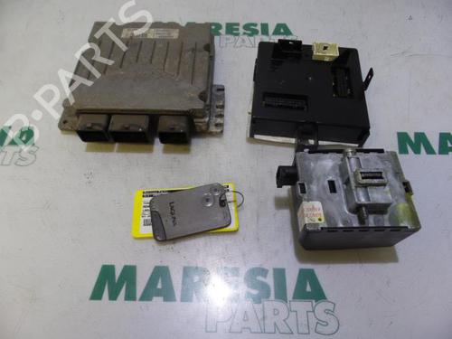 Used Engine control unit (ECU) RENAULT LAGUNA II (BG0/1_) 2.0 16V IDE (BG0N) (140 hp) 31456867
