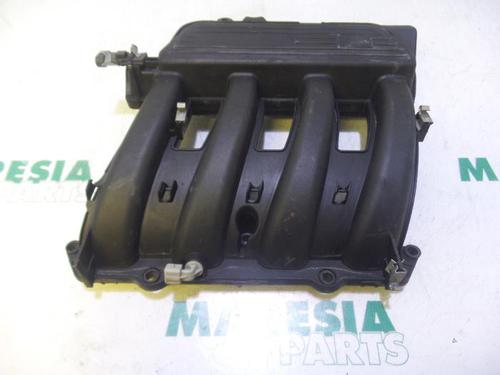 Used Injection rail RENAULT LAGUNA II Grandtour (KG0/1_) 1.6 16V (KG0A, KG0L) (107 hp) 31483855
