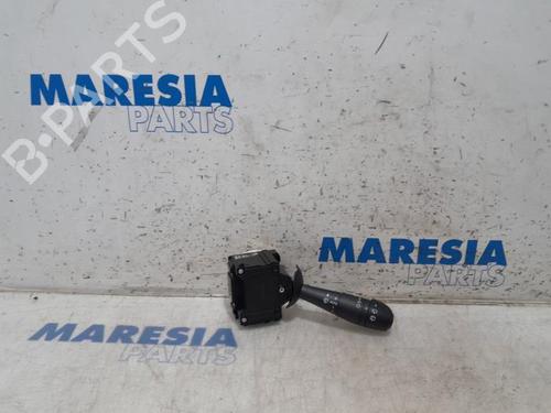 Used Steering column stalk RENAULT CAPTUR I (J5_, H5_) 1.2 TCe 120 (118 hp) 31393000