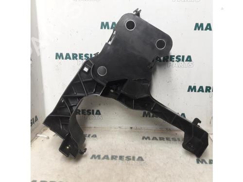 Used Front slam panel RENAULT MEGANE II (BM0/1_, CM0/1_) 1.6 16V (112 hp) 31414901