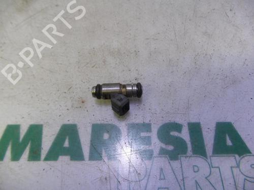 Used Injector RENAULT SCÉNIC I MPV (JA0/1_, FA0_) 1.6 (JA00, JA16, JA15, JA19, JA1V, JA2B, JA2C, JA0B,... (107 hp) 31516240