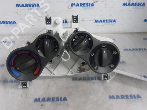 Used Climate control FIAT PANDA (169_) 1.2 (169.AXB11, 169.AXB1A) (60 hp) 31420002
