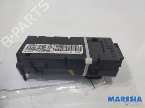 Used Electronic module PEUGEOT 5008 (0U_, 0E_) 1.6 16V (156 hp) 31394603
