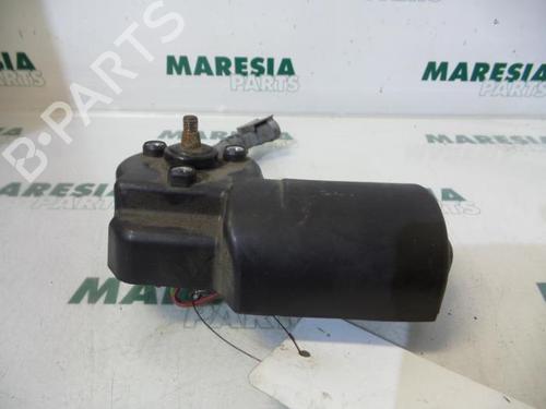 Used Front wiper motor RENAULT CLIO II (BB_, CB_) 1.6 (B/CB0D, BB00) (90 hp) 31522959