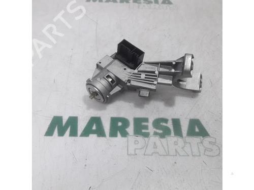 Used Ignition barrel ALFA ROMEO GIULIETTA (940_) 1.6 JTDM (940FXD1A) (105 hp) 31450902