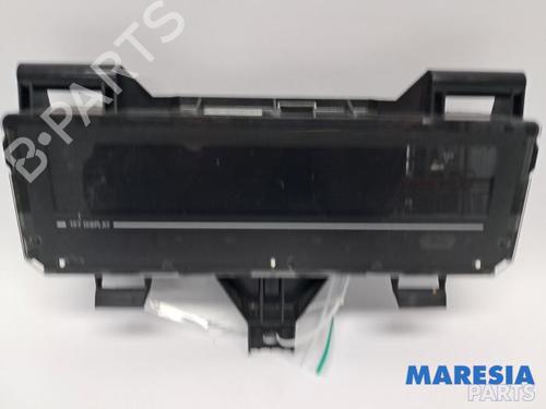 Used Instrument cluster RENAULT ZOE Hatchback Van (BFM_) Electric (BFME) (92 hp) 31431925