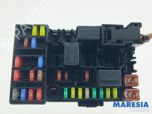Used Fuse box Fuse box OPEL ADAM (M13) 1.0 (90 hp) 33432846 33432846