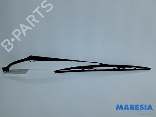 Used Front windshield wiper arm Front windshield wiper arm OPEL KARL (C16) 1.0 (75 hp) 33964385 33964385