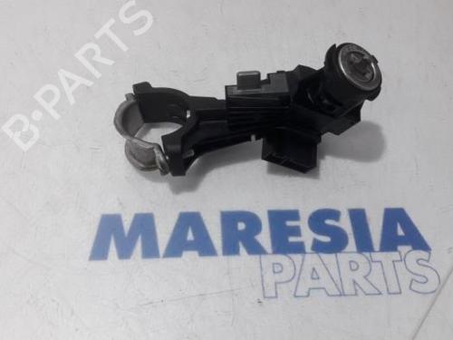 Used Ignition barrel FIAT PUNTO EVO (199_) 1.3 D Multijet (84 hp) 31518058