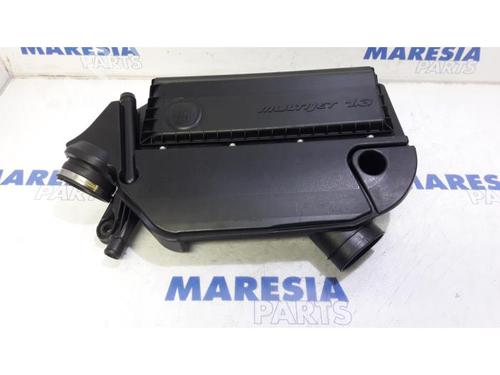 Used Air filter box FIAT PUNTO (199_) 1.3 D Multijet (80 hp) 31421281
