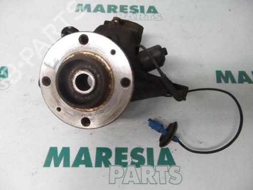 left-front-steering-knuckle-peugeot-206-sw-2ek-2002-31420122 main image