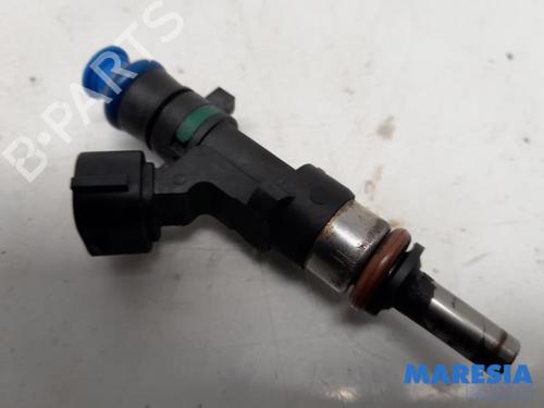Used Injector RENAULT CLIO IV Grandtour (KH_) 0.9 TCe 90 (90 hp) 31494714
