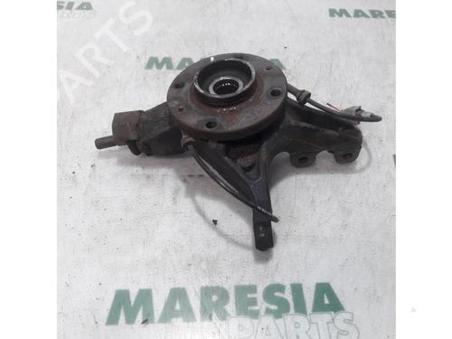Used Left front steering knuckle Left front steering knuckle CITROËN C4 Picasso I MPV (UD_) 1.6 HDi (109 hp) 31423580 31423580