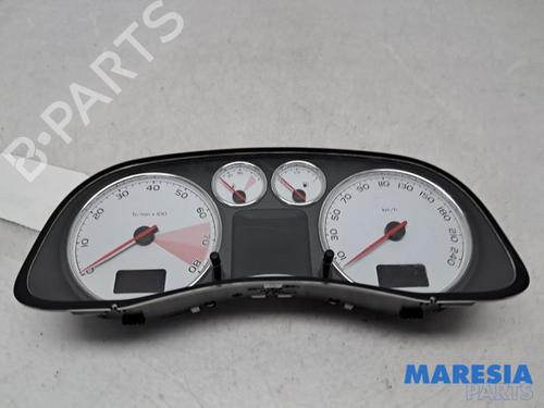 Used Instrument cluster PEUGEOT 307 CC (3B) 2.0 16V (136 hp) 31415937