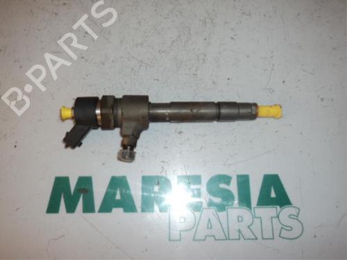 injector-fiat-punto-188_-1999-2000-2001-2002-2003-2004-2005-2006-2007-2008-2009-2010-2011-2012-31440354 main image