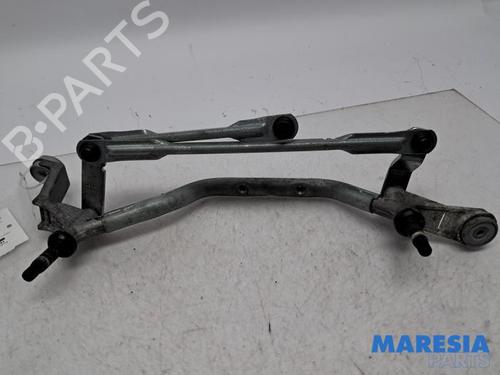 Used Front wipers mechanism RENAULT CLIO IV Grandtour (KH_) 0.9 TCe 90 (90 hp) 31404459