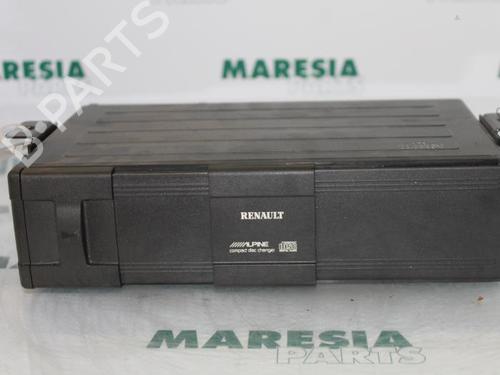 Used Electronic module Electronic module RENAULT LAGUNA II (BG0/1_) 2.0 16V IDE (BG0N) (140 hp) 31493618 31493618