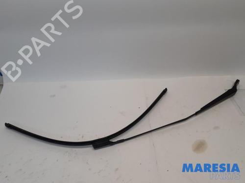 Used Front windshield wiper arm Front windshield wiper arm PEUGEOT 3008 I MPV (0U_) 1.6 VTi (120 hp) 31392487 31392487