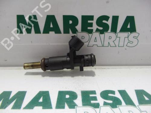 Used Injector PEUGEOT 308 I (4A_, 4C_) 1.4 16V (95 hp) 31489273
