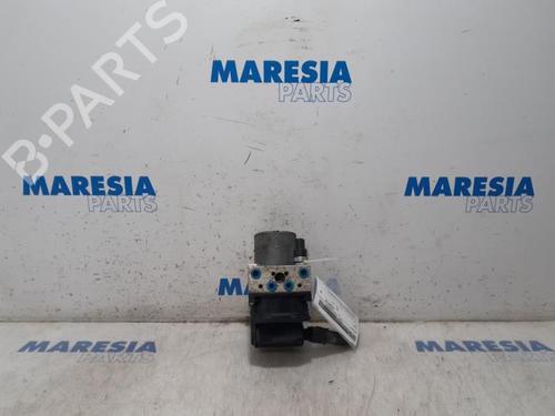 Used ABS pump PEUGEOT 307 CC (3B) 2.0 16V (136 hp) 31461241