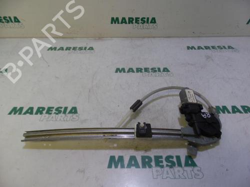 Vindusheismekanisme høyre bak RENAULT LAGUNA II Grandtour (KG0/1_) 2.0 16V (KG00, KG0K, KG0W, KG0P) (135 hp) 31444804