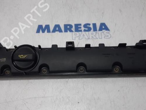 Used Valve cover CITROËN C5 I Break (DE_) 2.0 16V (DERFNF, DERFNC, RERFNC) (136 hp) 31536545