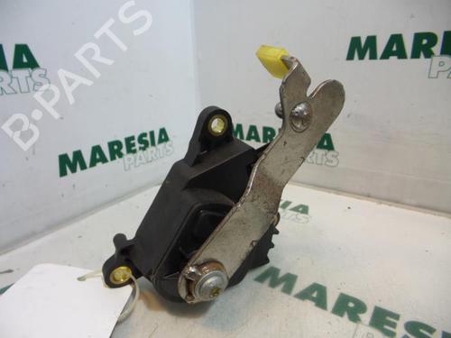 Used Electronic module RENAULT SCÉNIC II (JM0/1_) 1.6 (JM0C, JM0J, JM1B) (113 hp) 31402927