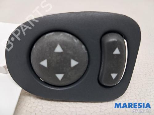 Used Mirror switch FIAT 500 (312_) 1.2 (312AXA1A) (69 hp) 31500991