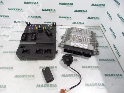 Used Engine control unit (ECU) PEUGEOT 407 SW (6E_, 6D_) 2.0 HDi 135 (136 hp) 31480950