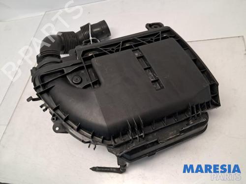 Caja filtro de aire Caja filtro de aire PEUGEOT 208 I (CA_, CC_) 1.4 HDi (68 hp) 39901071 39901071