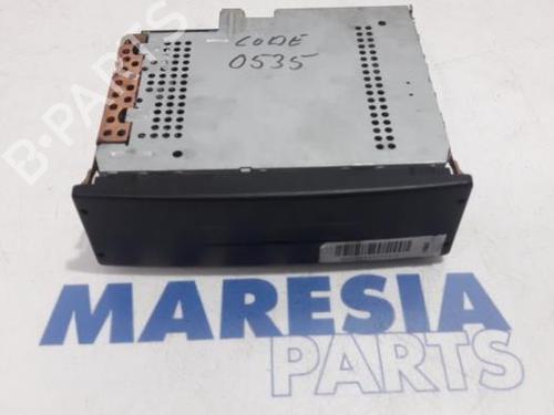 Used Radio RENAULT ESPACE IV (JK0/1_) 2.0 (JK0A, JK1D, JK0N) (170 hp) 31504503