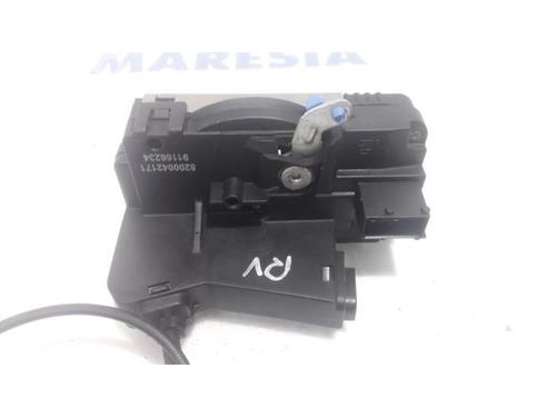 Módulo eletrónico RENAULT TRAFIC II Van (FL) 2.0 dCi 115 (FL01, FL0U, FL00, FL0H, FL0M) | BP31478892M83