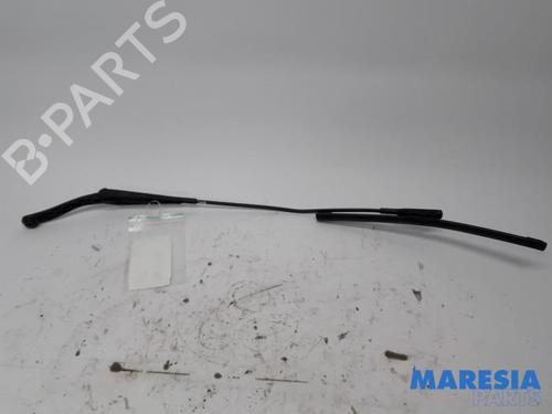 front-windshield-wiper-arm-citroen-c3-ii-sc_-2009-31395082 main image
