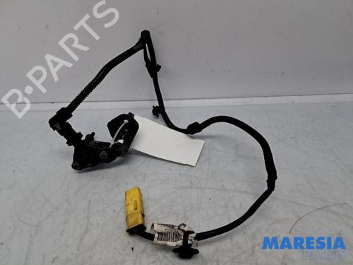 Used Electronic sensor OPEL GRANDLAND / GRANDLAND X (A18, P1UO) 1.2 (75) (131 hp) 31519582