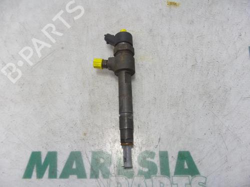 Used Injector FIAT MULTIPLA (186_) 1.9 JTD 110 (110 hp) 31526561