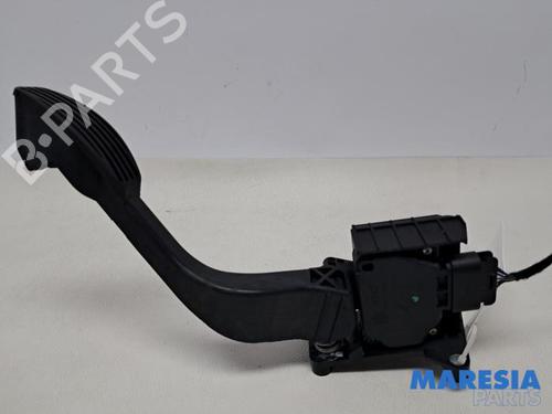 Pedal FIAT 500 (312_) 1.2 (312AXA1A) (69 hp) 31532241