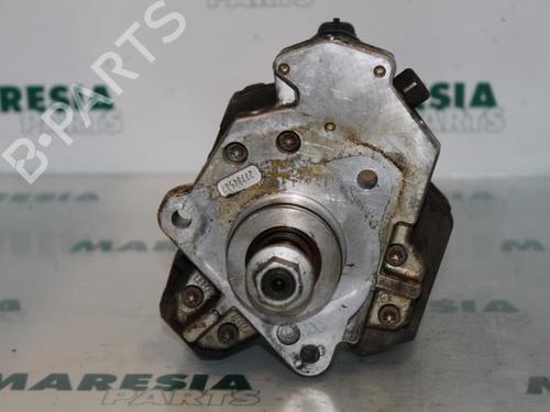 Used Fuel pump RENAULT LAGUNA II (BG0/1_) 2.2 dCi (BG0F) (150 hp) 31470651