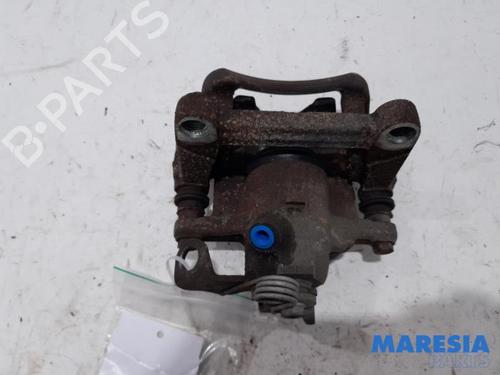Used Right rear brake caliper RENAULT TRAFIC III Van (FG_) 1.6 dCi 95 (FGMJ, FGMR) (95 hp) 31486191