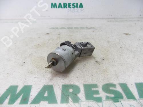 Used Ignition barrel PEUGEOT 207 CC (WD_) 1.6 HDi (109 hp) 31525663