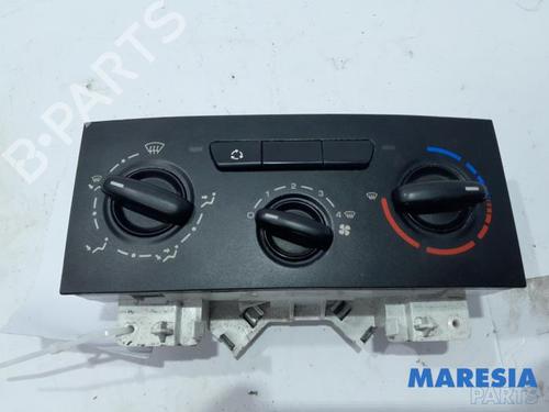 Used Climate control PEUGEOT EXPERT Van (VF3A_, VF3U_, VF3X_) 1.6 HDi 90 16V (90 hp) 31479216
