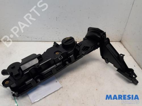 Used Valve cover CITROËN C4 Grand Picasso II (DA_, DE_) 1.6 HDi / BlueHDi 115 (115 hp) 31472189