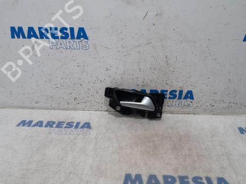 Høyre foran utvendig håndtak DS DS 3 / DS 3 CROSSBACK (UR_, UC_, UJ_) 1.2 PureTech 130 (URHNSS) (131 hp) 31459816