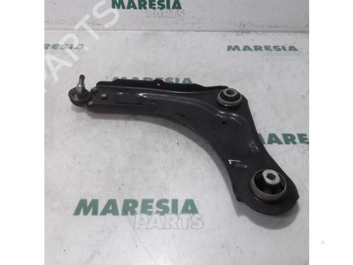 left-front-suspension-arm-renault-megane-iii-grandtour-kz01-2008-2009-2010-2011-2012-2013-2014-2015-2016-31480824 main image