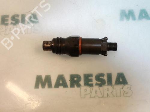 Used Injector RENAULT LAGUNA I (B56_, 556_) 1.9 dTi (B56J) (98 hp) 31447810