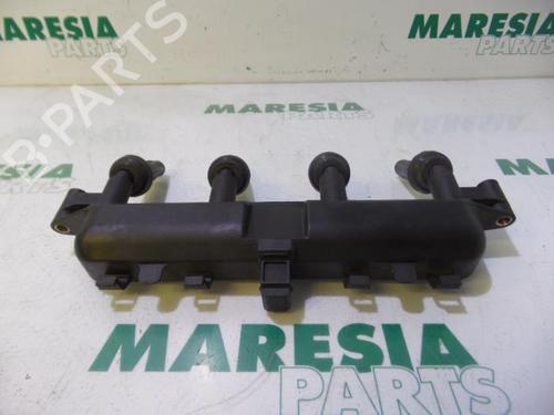 Used Ignition coil PEUGEOT 206 Hatchback (2A/C) 1.4 i (75 hp) 31449071