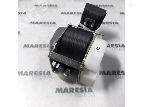 Used Rear left seatbelt ALFA ROMEO 147 (937_) 1.9 JTD (937.AXD1A, 937.BXD1A, 937.AXV1A, 937.BXB1A,... (115 hp) 31470545